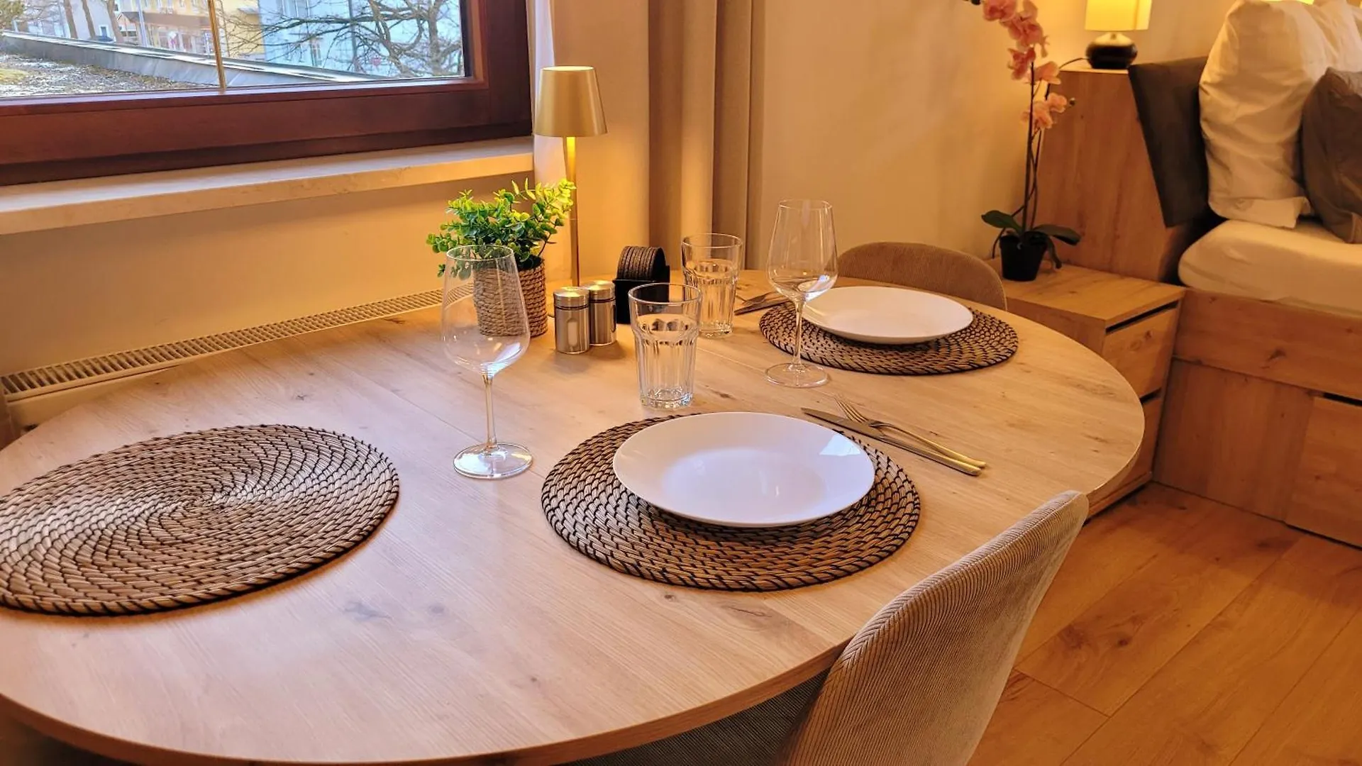 Madison Homes Apartment 50 Qm In Prien Mit Balkon, Bergblick, Parkplatz, Zentral Gelegen 0*, Prien am Chiemsee Germany